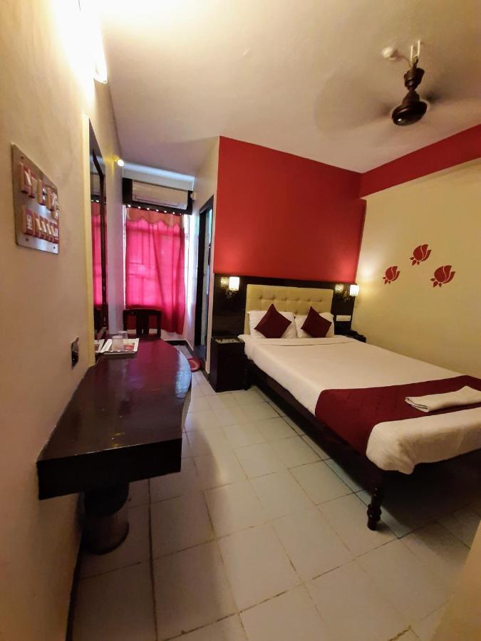 פונדיצ'רי Ravi Krishna Inn מראה חיצוני תמונה